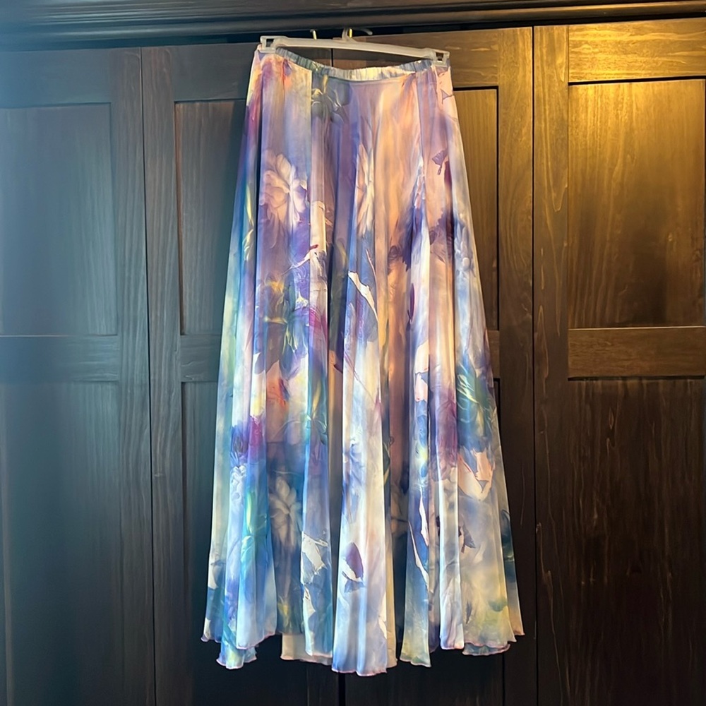 Purple and floral skirt by ChicWish